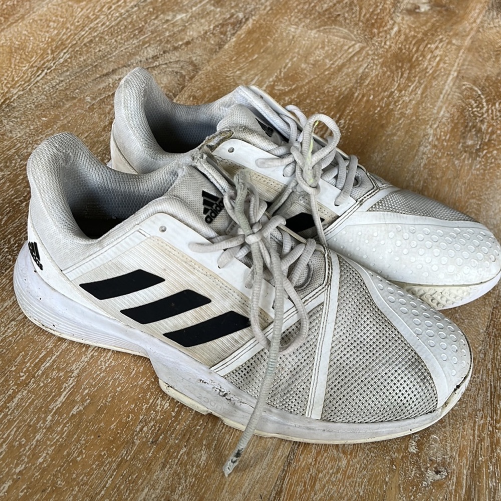 Mens Adidas Court Jam tennis shoes, size 10